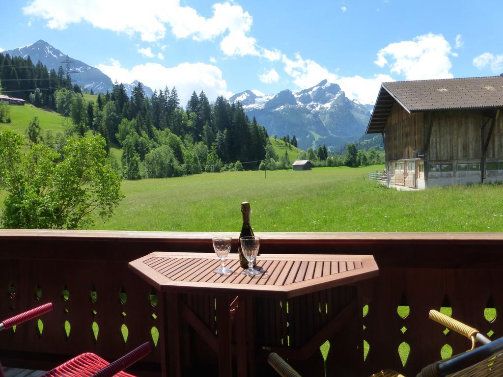 Casa Antica Lejlighed Gstaad Eksteriør billede
